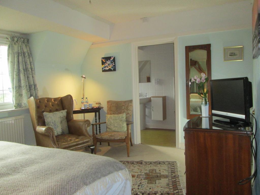 Crossways House Bed And Breakfast East Cowes Eksteriør billede